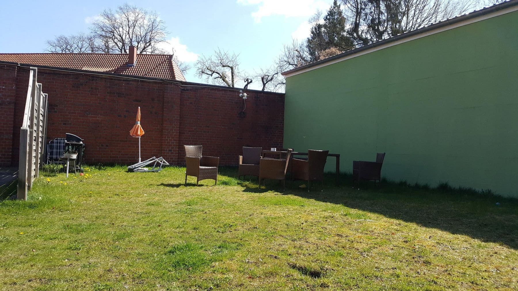 Predaj domu 417 m², pozemek 1.200 m², Hauptstr. 16, Altenmedingen, Dolné Sasko Predaj domu 417 m², pozemek 1.200 m², Hauptstr. 16, Altenmedingen, Dolné Sasko