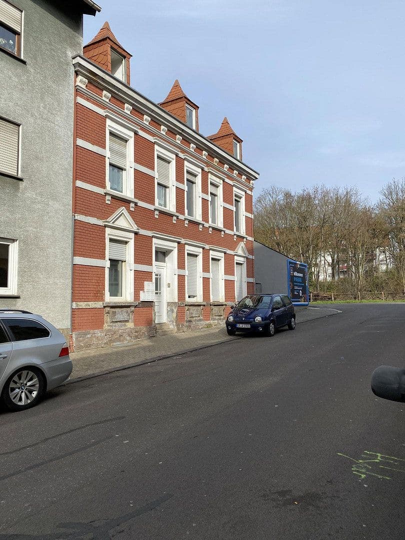 Predaj domu 310 m², pozemek 260 m², Saarbrücken, Sársko Predaj domu 310 m², pozemek 260 m², Saarbrücken, Sársko