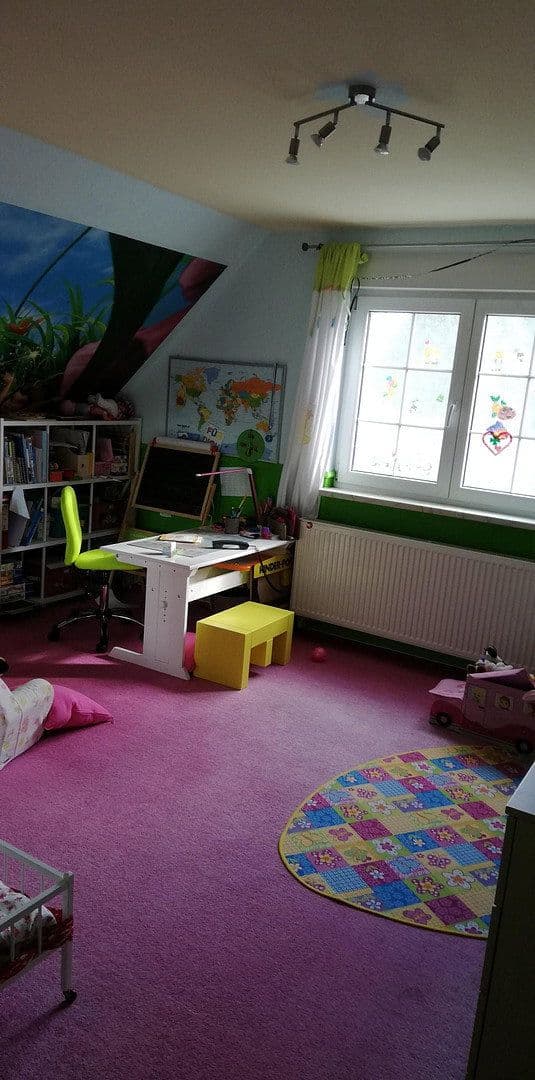 Predaj domu 235 m², pozemek 1.977 m², Dorfstr. 35, Nauen, Brandenbursko Predaj domu 235 m², pozemek 1.977 m², Dorfstr. 35, Nauen, Brandenbursko