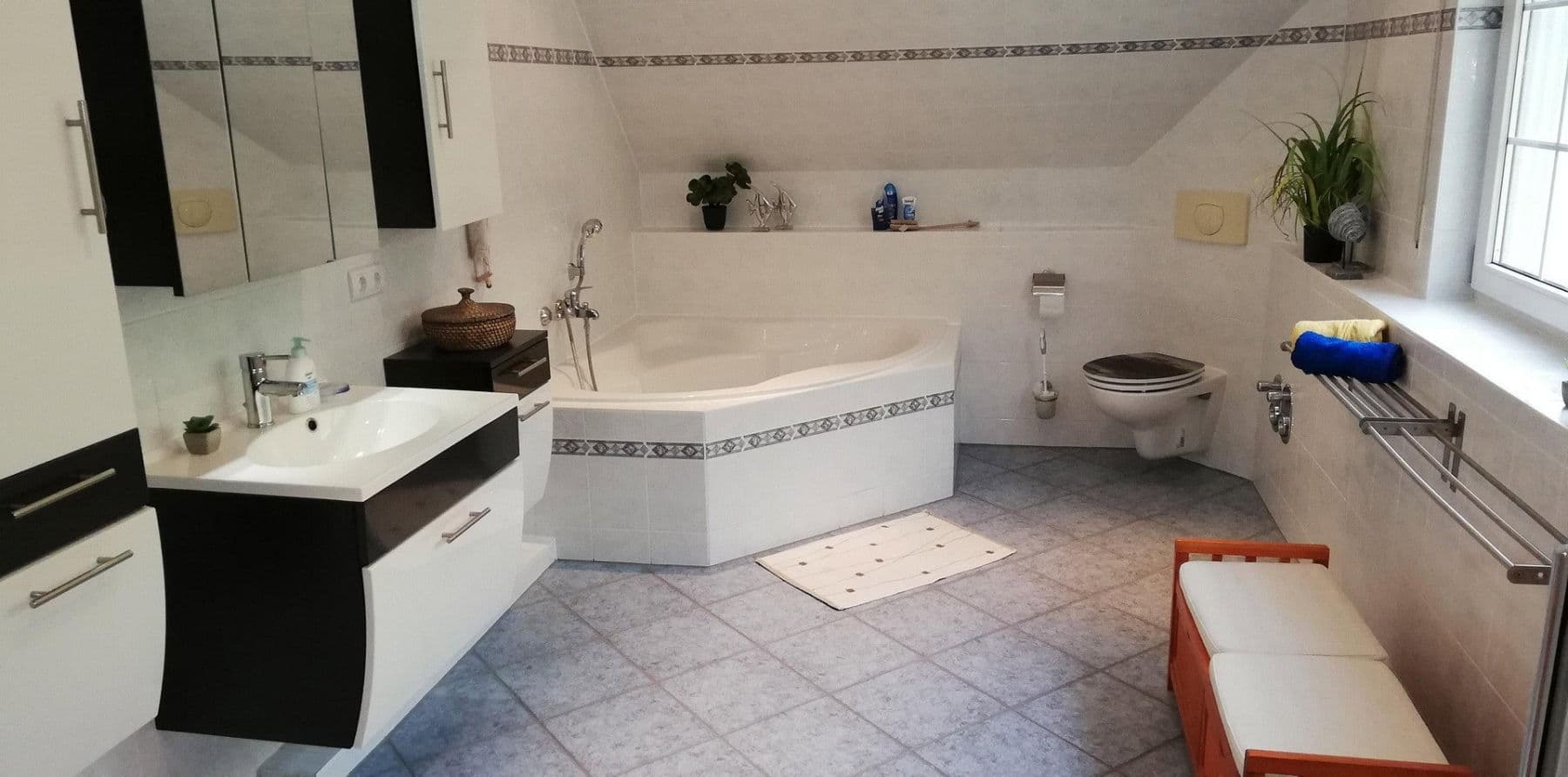 Predaj domu 235 m², pozemek 1.977 m², Dorfstr. 35, Nauen, Brandenbursko Predaj domu 235 m², pozemek 1.977 m², Dorfstr. 35, Nauen, Brandenbursko