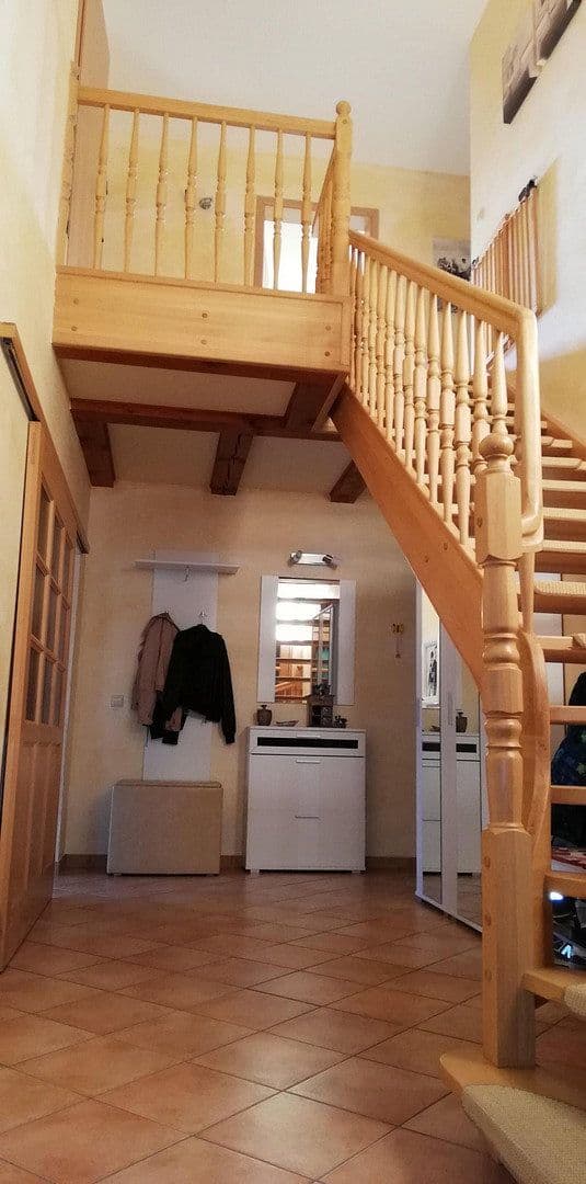 Predaj domu 235 m², pozemek 1.977 m², Dorfstr. 35, Nauen, Brandenbursko Predaj domu 235 m², pozemek 1.977 m², Dorfstr. 35, Nauen, Brandenbursko