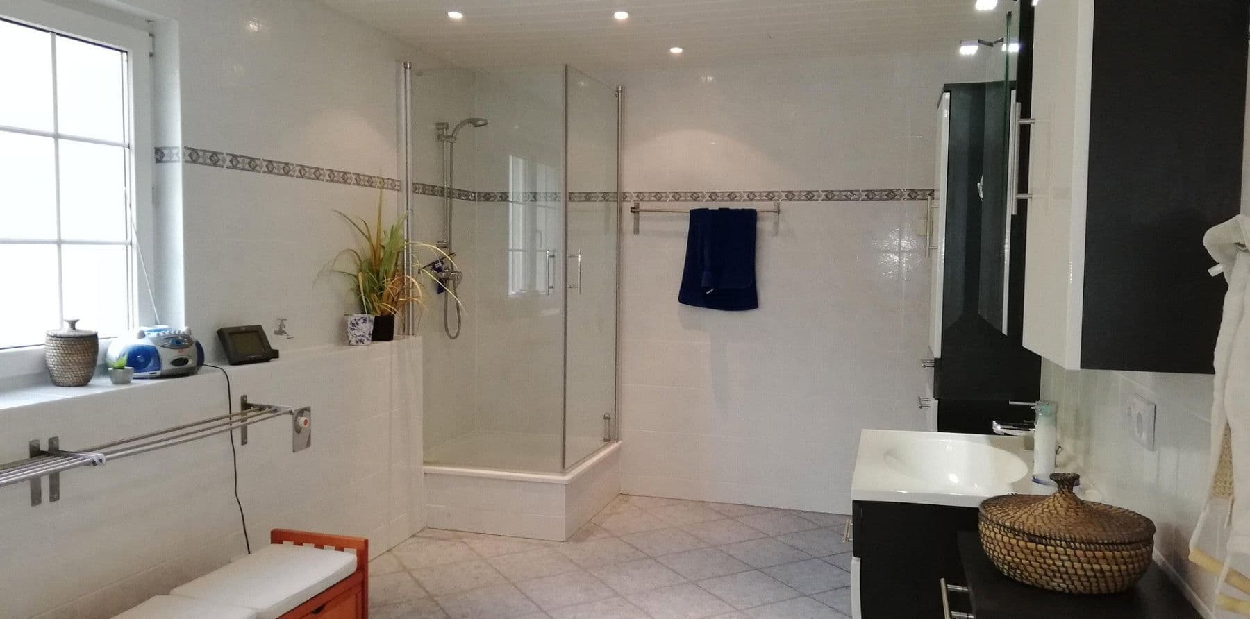Predaj domu 235 m², pozemek 1.977 m², Dorfstr. 35, Nauen, Brandenbursko Predaj domu 235 m², pozemek 1.977 m², Dorfstr. 35, Nauen, Brandenbursko