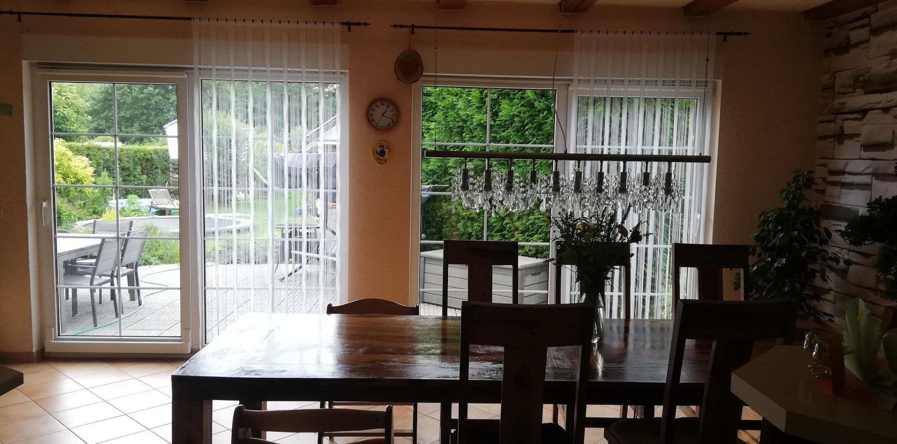Predaj domu 235 m², pozemek 1.977 m², Dorfstr. 35, Nauen, Brandenbursko Predaj domu 235 m², pozemek 1.977 m², Dorfstr. 35, Nauen, Brandenbursko