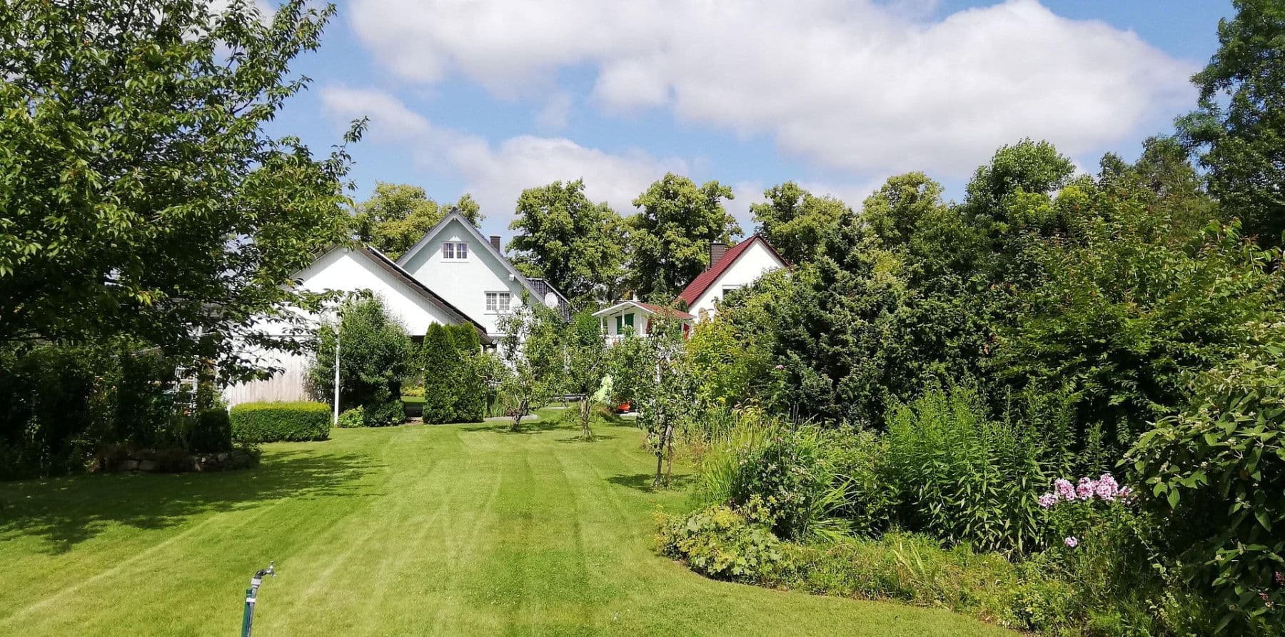 Predaj domu 235 m², pozemek 1.977 m², Dorfstr. 35, Nauen, Brandenbursko Predaj domu 235 m², pozemek 1.977 m², Dorfstr. 35, Nauen, Brandenbursko