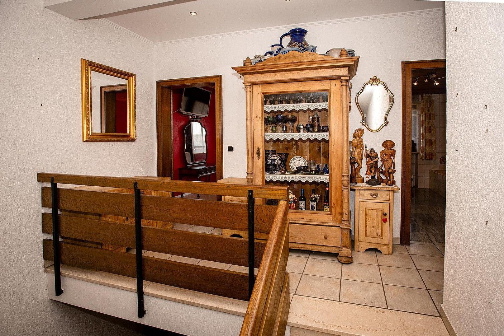 Predaj domu 140 m², pozemek 852 m², Bgm.-Feldbauer-Str. 15, Roding, Bavorsko Predaj domu 140 m², pozemek 852 m², Bgm.-Feldbauer-Str. 15, Roding, Bavorsko