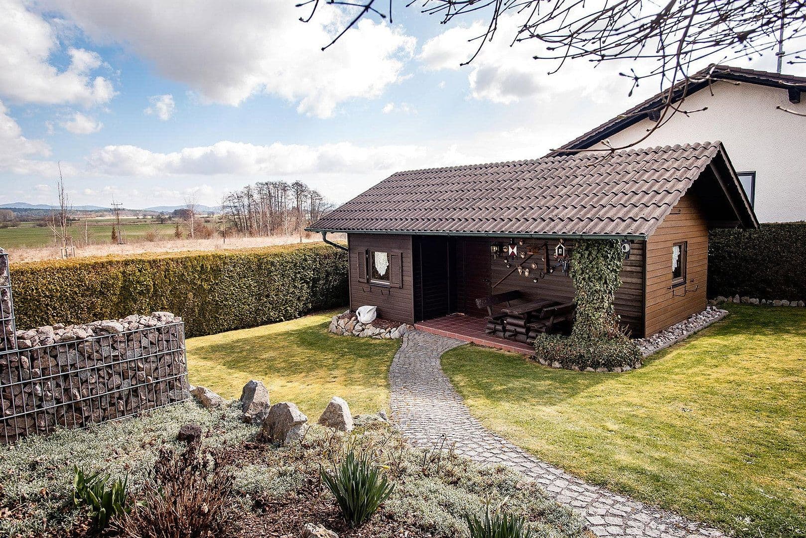 Predaj domu 140 m², pozemek 852 m², Bgm.-Feldbauer-Str. 15, Roding, Bavorsko Predaj domu 140 m², pozemek 852 m², Bgm.-Feldbauer-Str. 15, Roding, Bavorsko