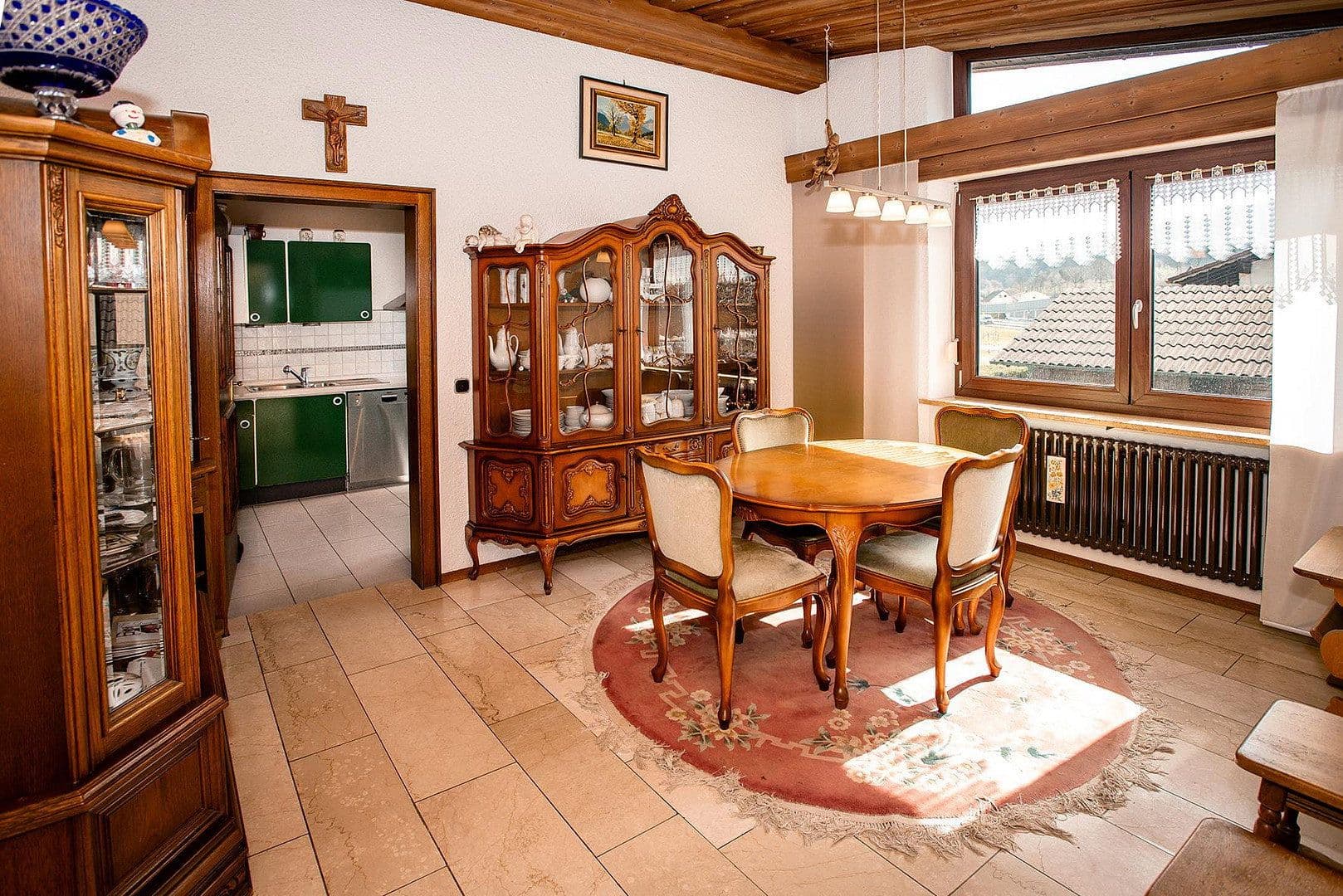 Predaj domu 140 m², pozemek 852 m², Bgm.-Feldbauer-Str. 15, Roding, Bavorsko Predaj domu 140 m², pozemek 852 m², Bgm.-Feldbauer-Str. 15, Roding, Bavorsko