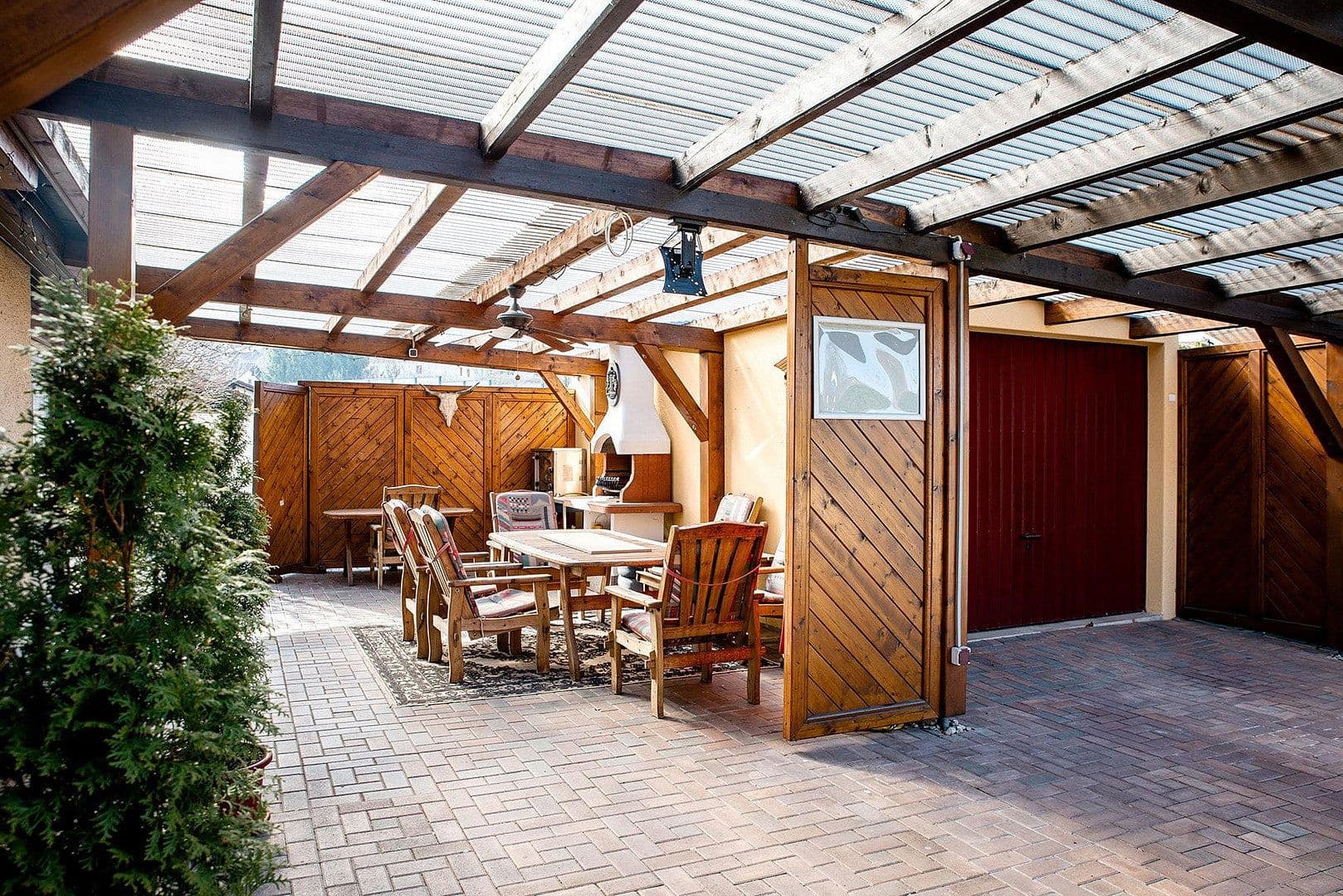 Predaj domu 140 m², pozemek 852 m², Bgm.-Feldbauer-Str. 15, Roding, Bavorsko Predaj domu 140 m², pozemek 852 m², Bgm.-Feldbauer-Str. 15, Roding, Bavorsko