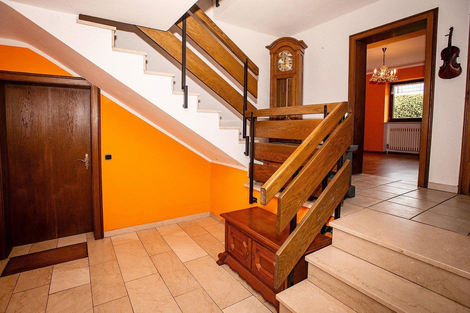 Predaj domu 140 m², pozemek 852 m², Bgm.-Feldbauer-Str. 15, Roding, Bavorsko Predaj domu 140 m², pozemek 852 m², Bgm.-Feldbauer-Str. 15, Roding, Bavorsko