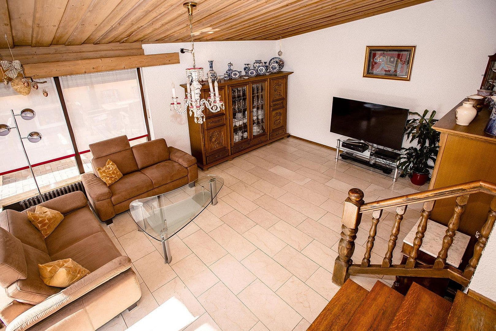 Predaj domu 140 m², pozemek 852 m², Bgm.-Feldbauer-Str. 15, Roding, Bavorsko Predaj domu 140 m², pozemek 852 m², Bgm.-Feldbauer-Str. 15, Roding, Bavorsko