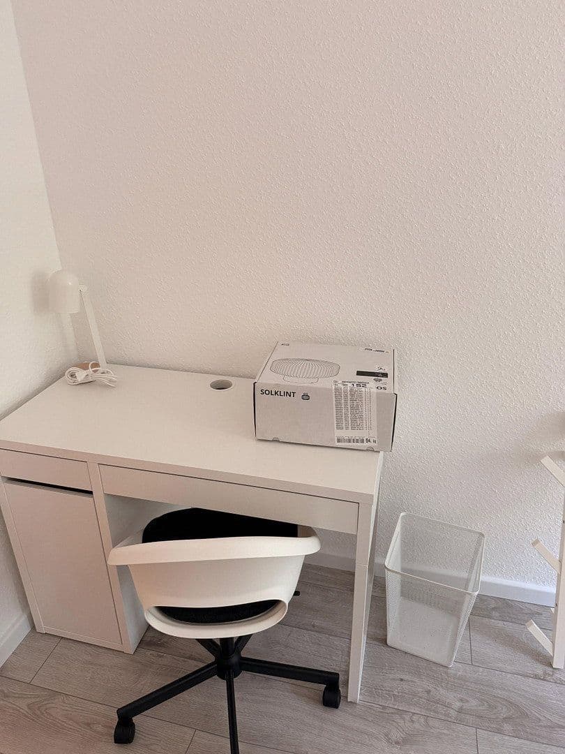 Prenájom bytu 1-izbový 25 m², Heinrichstr. 105, Düsseldorf, Severné Porýnie - Westfálsko Prenájom bytu 1-izbový 25 m², Heinrichstr. 105, Düsseldorf, Severné Porýnie - Westfálsko