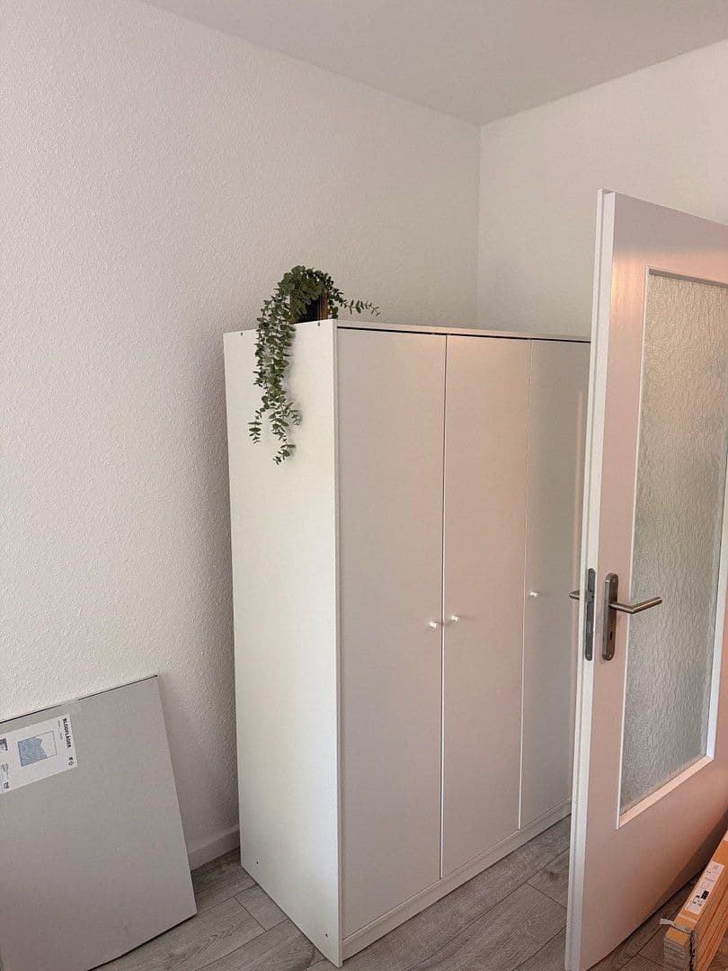 Prenájom bytu 1-izbový 25 m², Heinrichstr. 105, Düsseldorf, Severné Porýnie - Westfálsko Prenájom bytu 1-izbový 25 m², Heinrichstr. 105, Düsseldorf, Severné Porýnie - Westfálsko