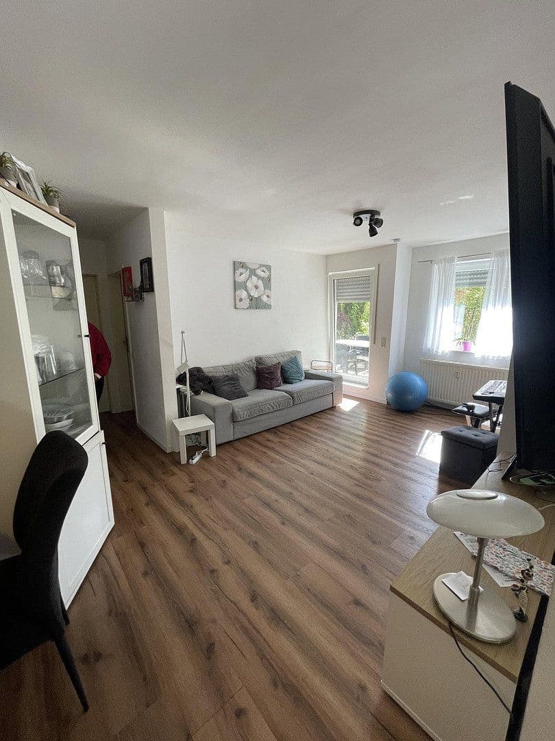 Prenájom bytu 3-izbový 74 m², Im Meisengarten 6, Bonn, Severné Porýnie - Westfálsko Prenájom bytu 3-izbový 74 m², Im Meisengarten 6, Bonn, Severné Porýnie - Westfálsko