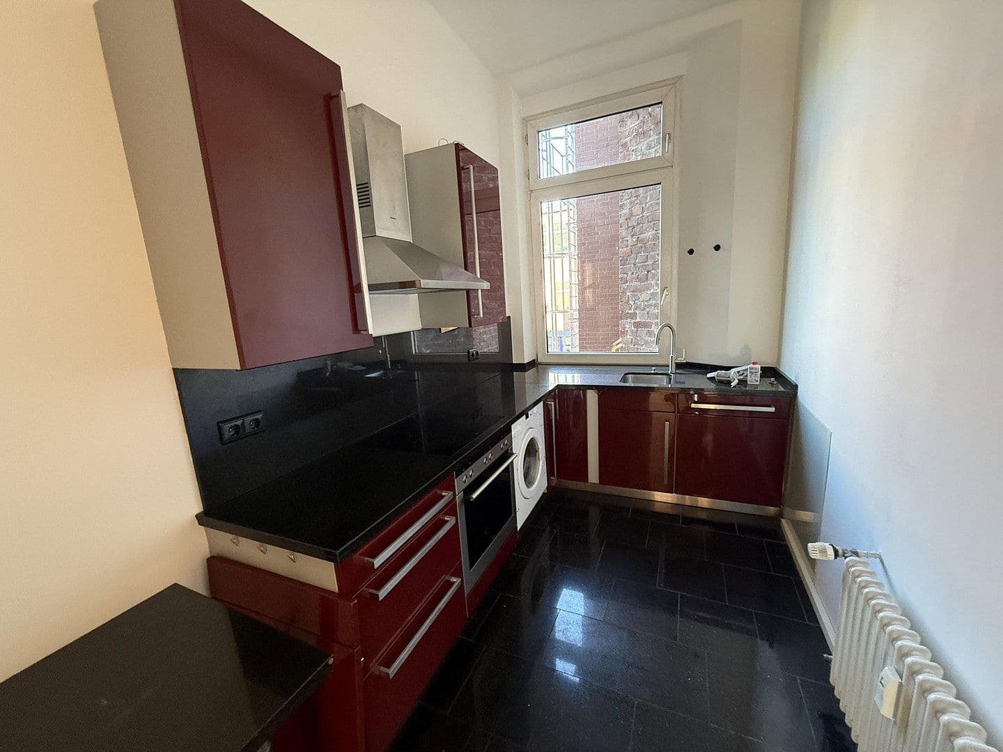 Prenájom bytu 2-izbový 95 m², Moltkestraße 127, Köln, Severné Porýnie - Westfálsko Prenájom bytu 2-izbový 95 m², Moltkestraße 127, Köln, Severné Porýnie - Westfálsko