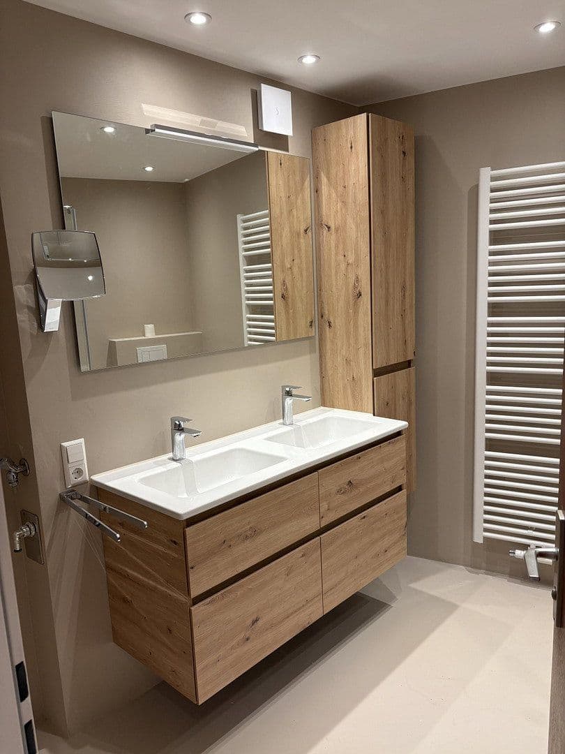 Prenájom bytu 3-izbový 113 m², Wangen im Allgäu, Bádensko-Wurttembersko Prenájom bytu 3-izbový 113 m², Wangen im Allgäu, Bádensko-Wurttembersko