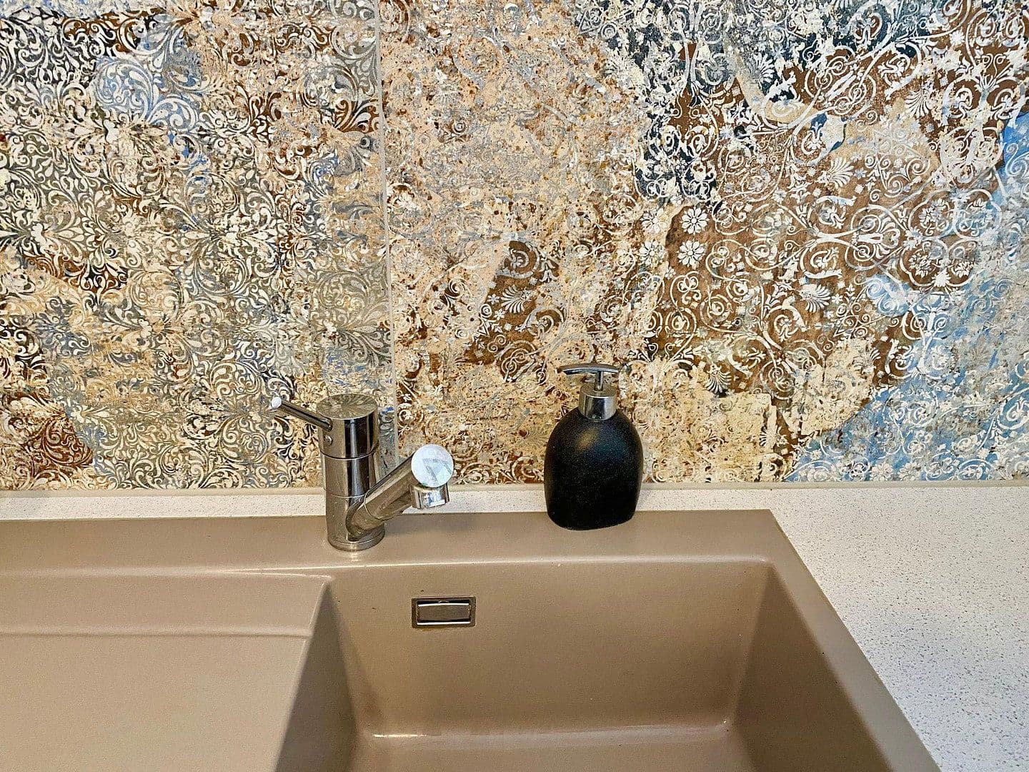 Prenájom bytu 3-izbový 80 m², Calw, Bádensko-Wurttembersko Prenájom bytu 3-izbový 80 m², Calw, Bádensko-Wurttembersko