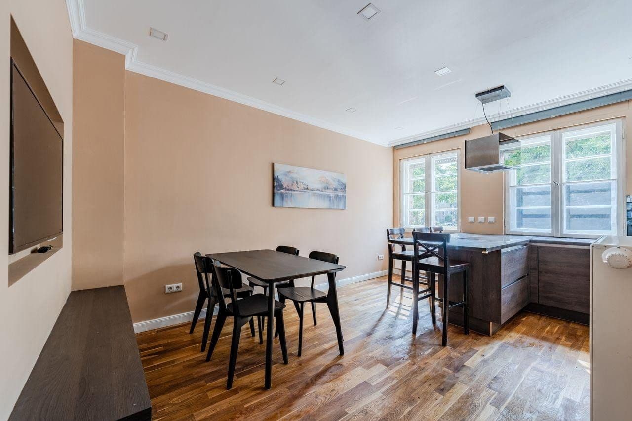 Predaj bytu 3-izbový 65 m², Pfahlerstraße 6, Berlin, Berlín Predaj bytu 3-izbový 65 m², Pfahlerstraße 6, Berlin, Berlín