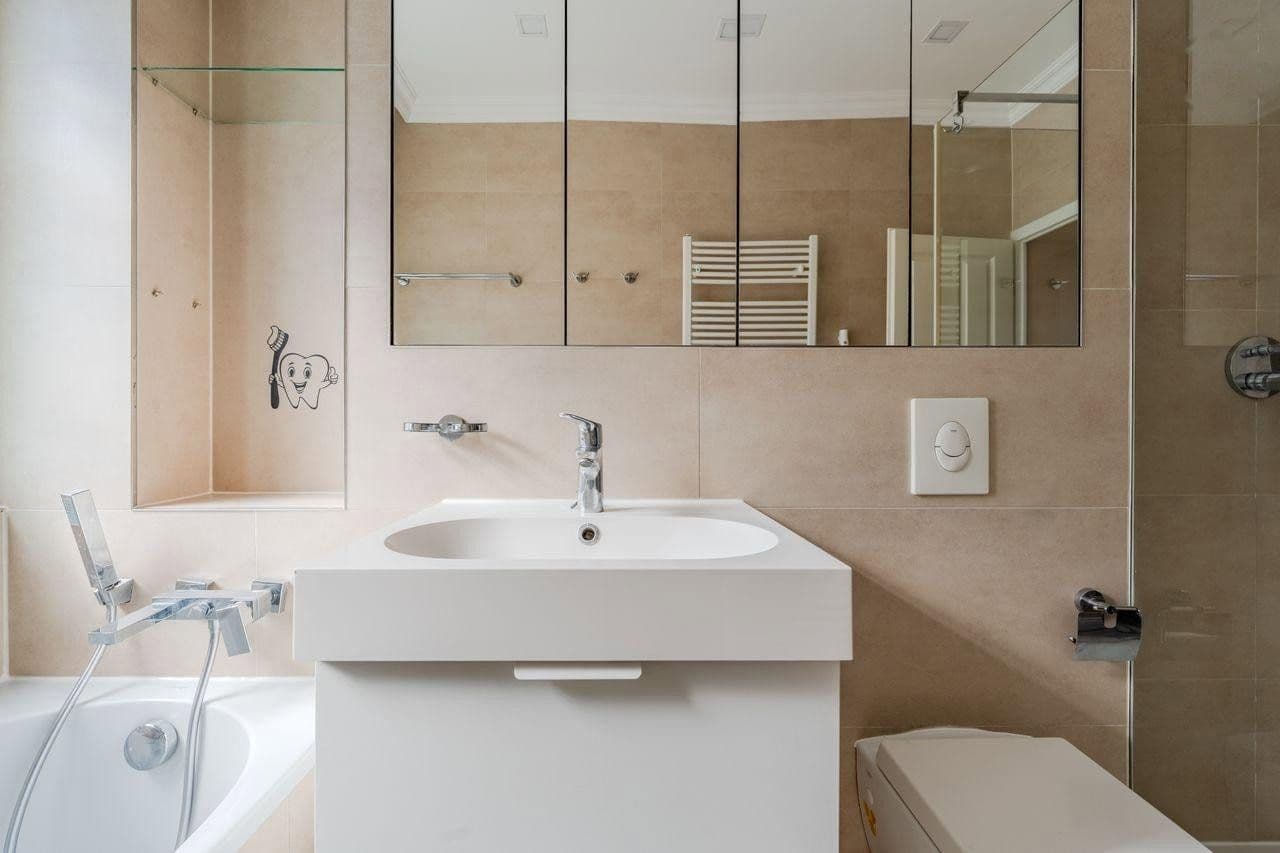 Predaj bytu 3-izbový 65 m², Pfahlerstraße 6, Berlin, Berlín Predaj bytu 3-izbový 65 m², Pfahlerstraße 6, Berlin, Berlín