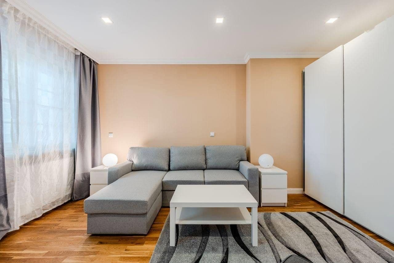 Predaj bytu 3-izbový 65 m², Pfahlerstraße 6, Berlin, Berlín Predaj bytu 3-izbový 65 m², Pfahlerstraße 6, Berlin, Berlín