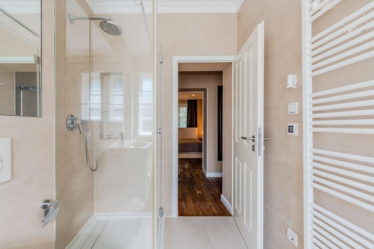 Predaj bytu 3-izbový 65 m², Pfahlerstraße 6, Berlin, Berlín Predaj bytu 3-izbový 65 m², Pfahlerstraße 6, Berlin, Berlín