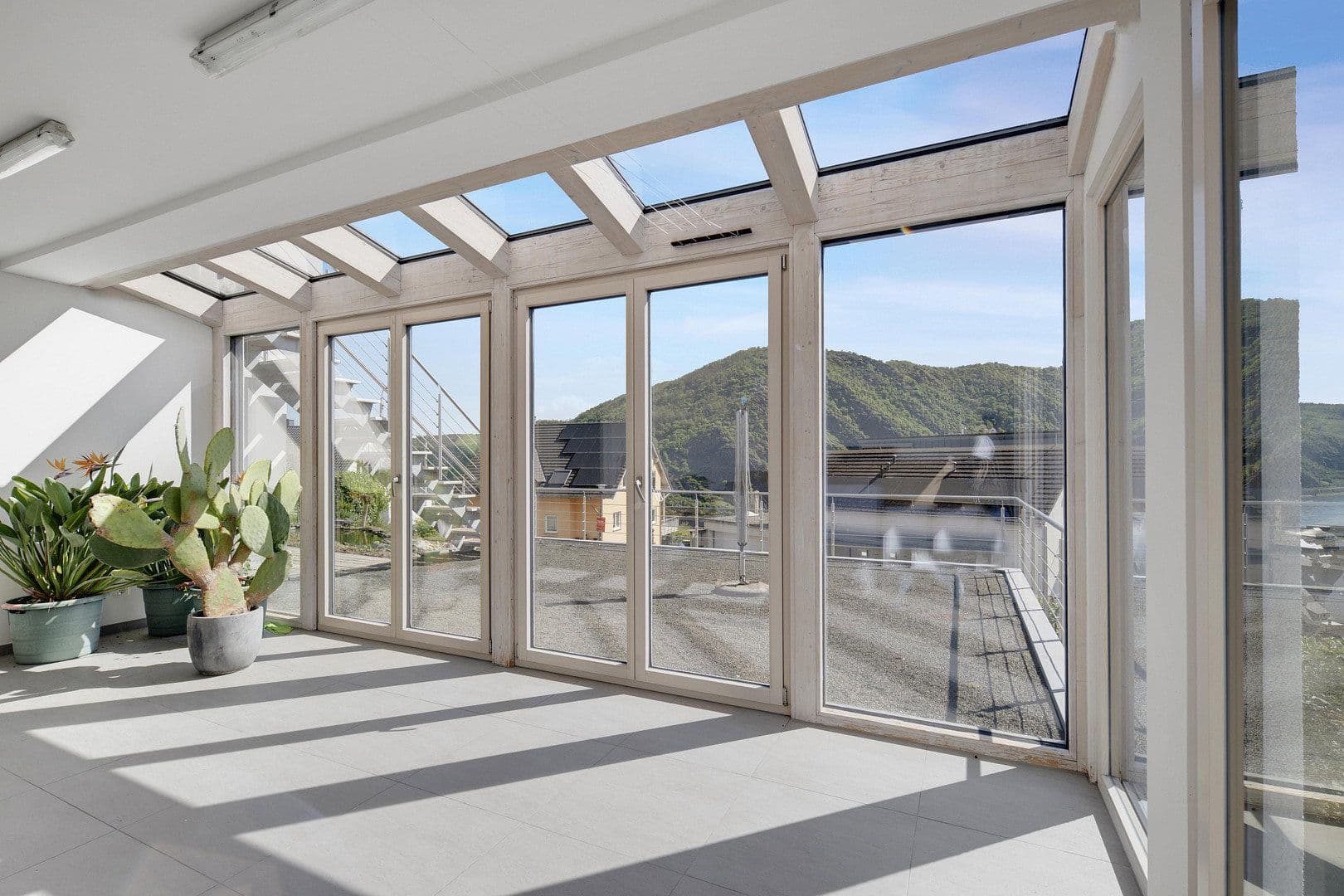 Predaj domu 216 m², pozemek 1.200 m², Oberwesel, Porýnie-Falcko Predaj domu 216 m², pozemek 1.200 m², Oberwesel, Porýnie-Falcko