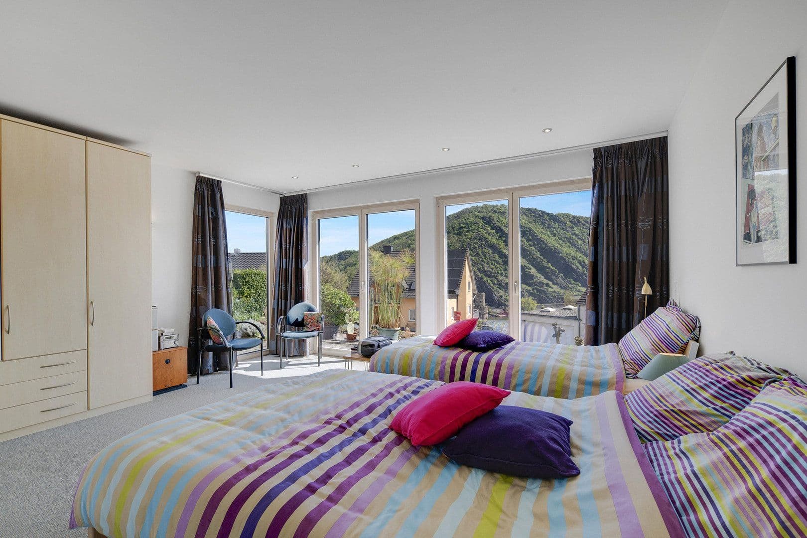 Predaj domu 216 m², pozemek 1.200 m², Oberwesel, Porýnie-Falcko Predaj domu 216 m², pozemek 1.200 m², Oberwesel, Porýnie-Falcko