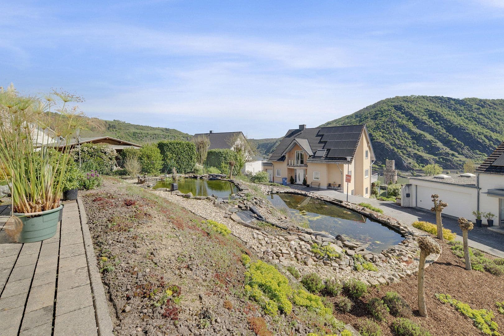 Predaj domu 216 m², pozemek 1.200 m², Oberwesel, Porýnie-Falcko Predaj domu 216 m², pozemek 1.200 m², Oberwesel, Porýnie-Falcko