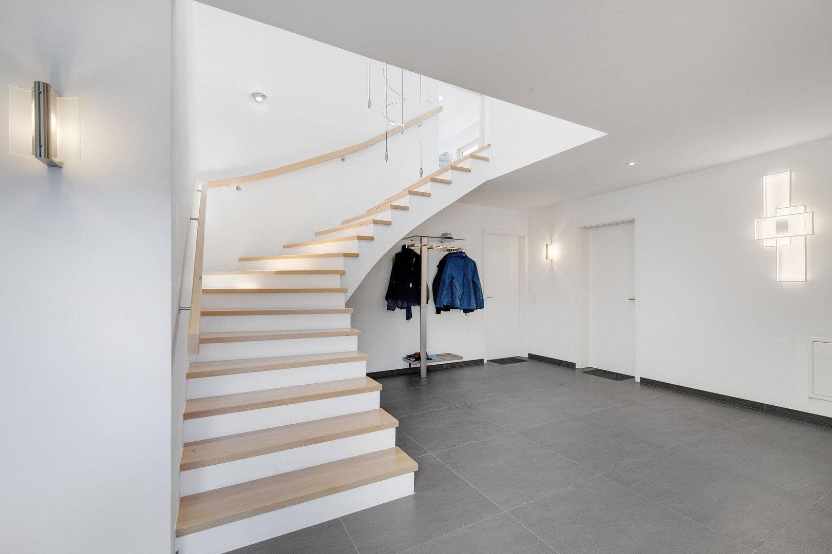 Predaj domu 216 m², pozemek 1.200 m², Oberwesel, Porýnie-Falcko Predaj domu 216 m², pozemek 1.200 m², Oberwesel, Porýnie-Falcko