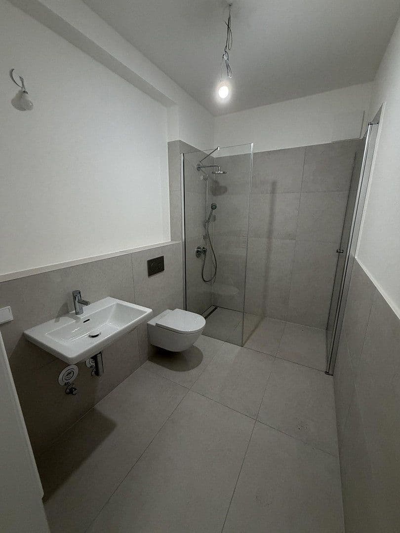 Prenájom bytu 2-izbový 68 m², Eiswerderstraße 10 A-J, Berlin, Berlín Prenájom bytu 2-izbový 68 m², Eiswerderstraße 10 A-J, Berlin, Berlín