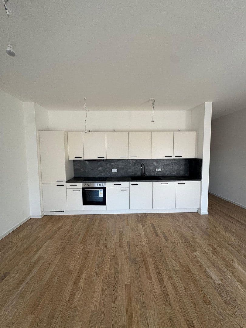 Prenájom bytu 2-izbový 68 m², Eiswerderstraße 10 A-J, Berlin, Berlín Prenájom bytu 2-izbový 68 m², Eiswerderstraße 10 A-J, Berlin, Berlín