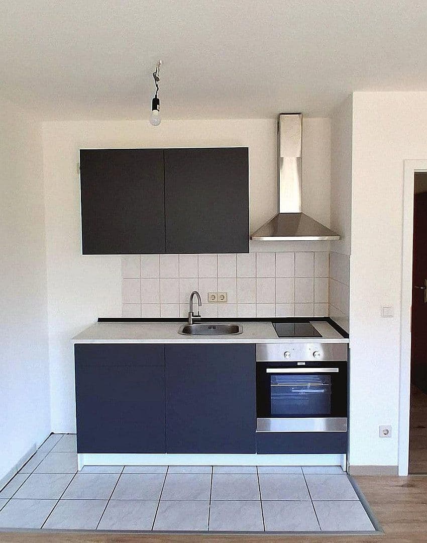 Prenájom bytu 1-izbový 29 m², Cottbus, Brandenbursko Prenájom bytu 1-izbový 29 m², Cottbus, Brandenbursko