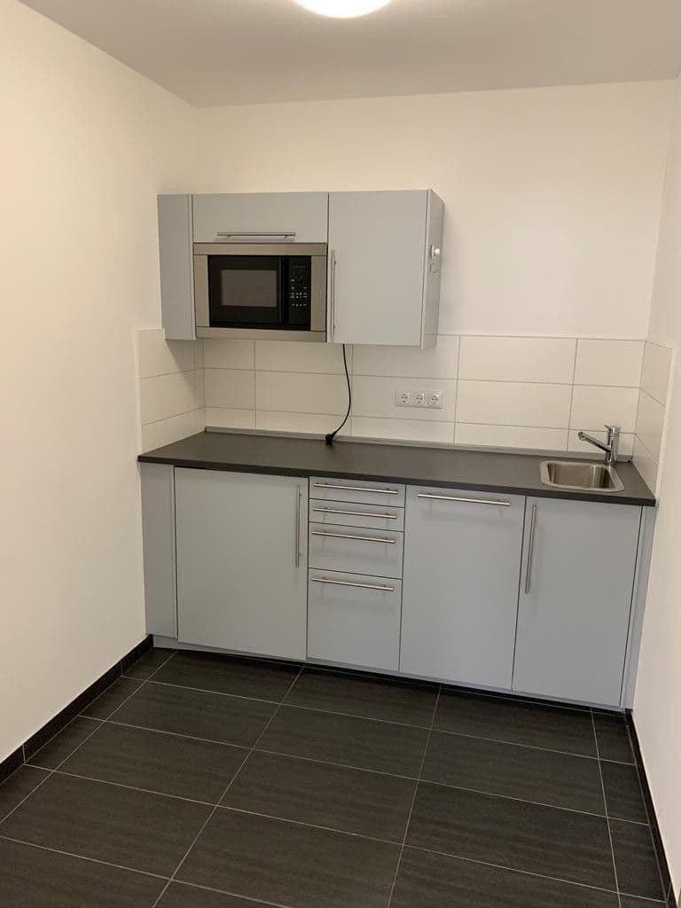 Prenájom nebytového priestoru 155 m², Berlin, Berlín Prenájom nebytového priestoru 155 m², Berlin, Berlín