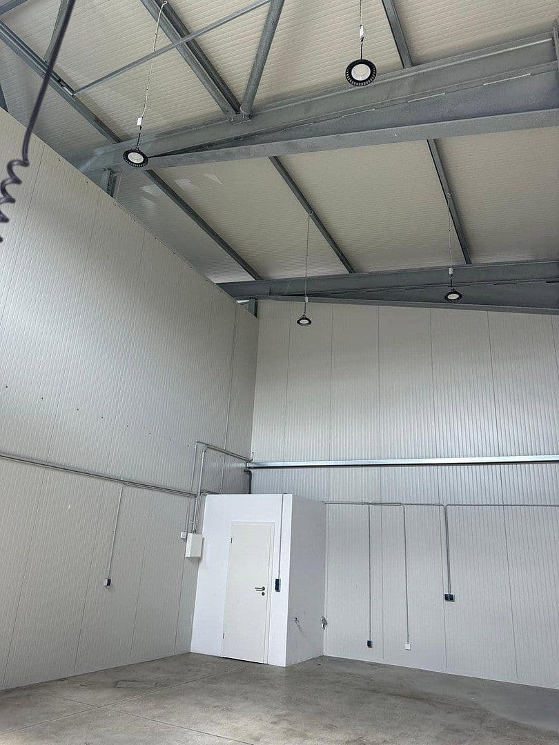 Prenájom nebytového priestoru 62 m², Emmy-Noether-Str. 4, Rheinbach, Severné Porýnie - Westfálsko Prenájom nebytového priestoru 62 m², Emmy-Noether-Str. 4, Rheinbach, Severné Porýnie - Westfálsko