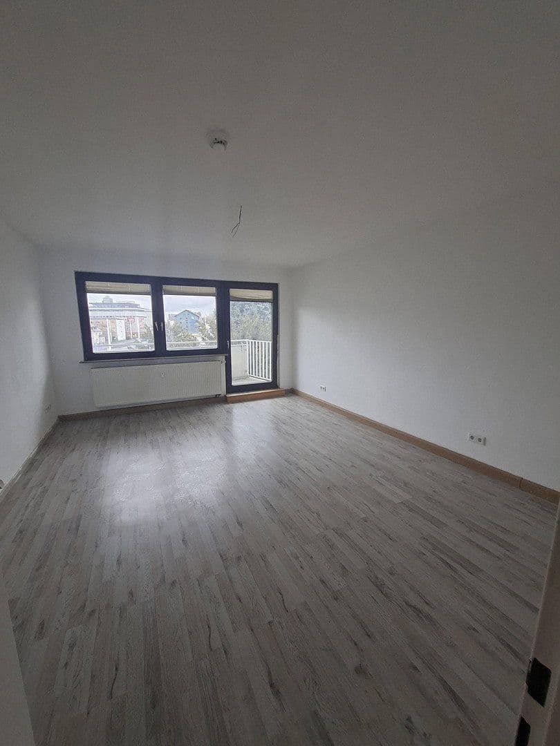 Prenájom bytu 2-izbový 67 m², Würzburg, Bavorsko Prenájom bytu 2-izbový 67 m², Würzburg, Bavorsko