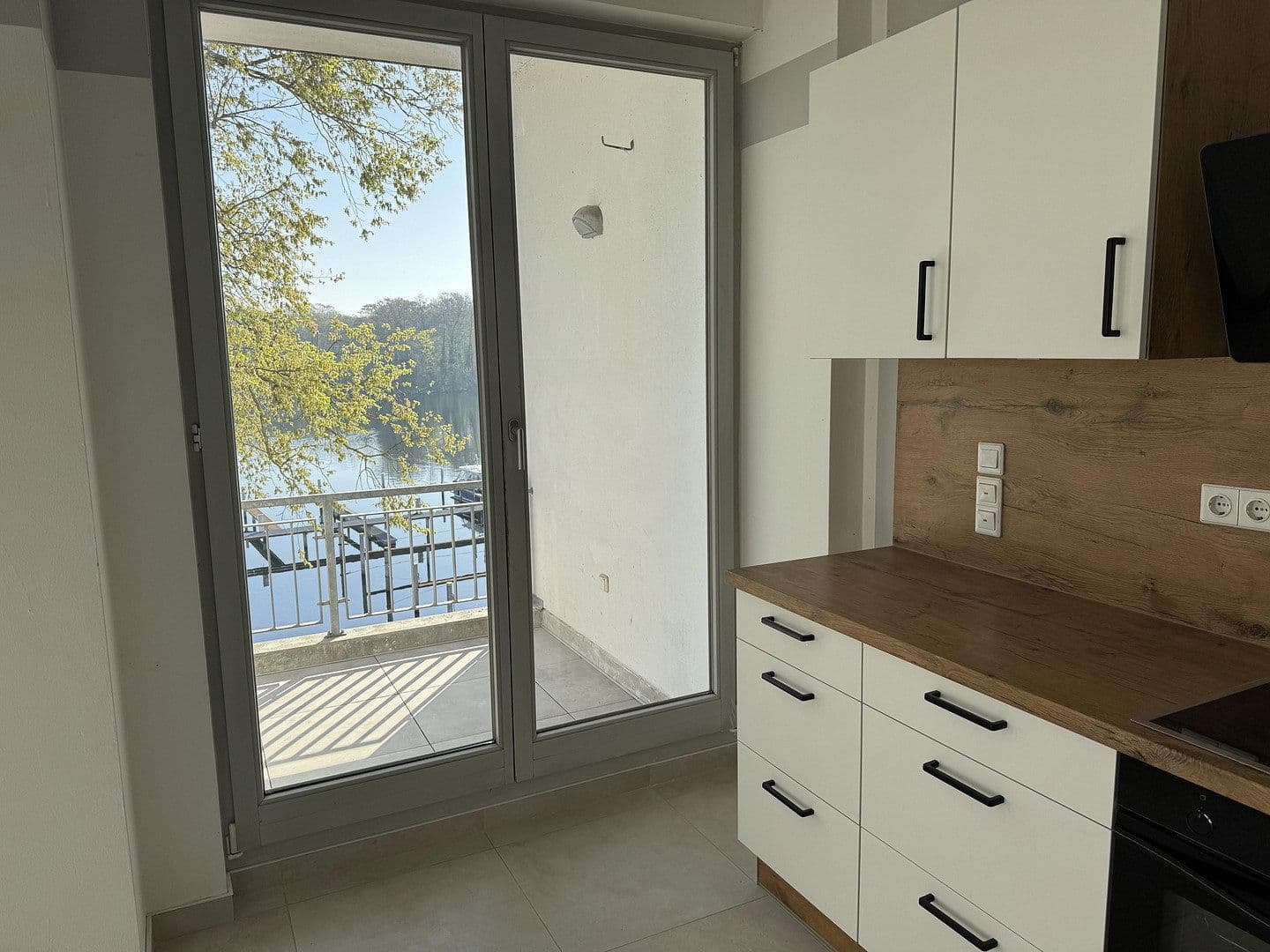 Predaj bytu 2-izbový 67 m², Tschudistraße 8c, Potsdam - Neu-Fahrland, Brandenbursko Predaj bytu 2-izbový 67 m², Tschudistraße 8c, Potsdam - Neu-Fahrland, Brandenbursko