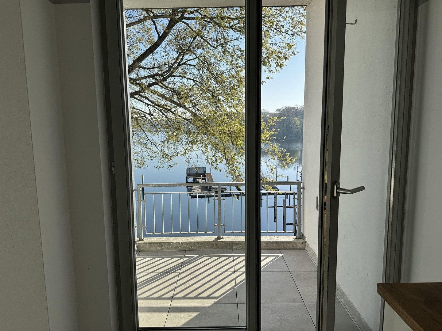 Predaj bytu 2-izbový 67 m², Tschudistraße 8c, Potsdam - Neu-Fahrland, Brandenbursko Predaj bytu 2-izbový 67 m², Tschudistraße 8c, Potsdam - Neu-Fahrland, Brandenbursko