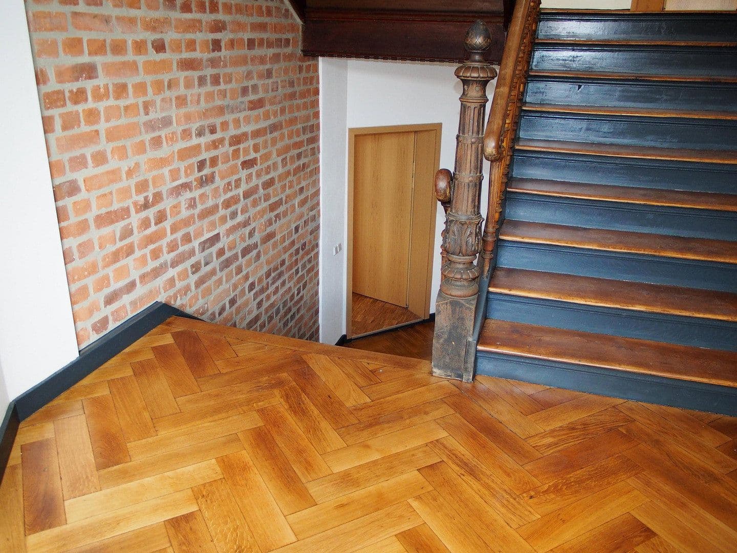 Prenájom bytu 3-izbový 84 m², Leipzig, Sasko Prenájom bytu 3-izbový 84 m², Leipzig, Sasko