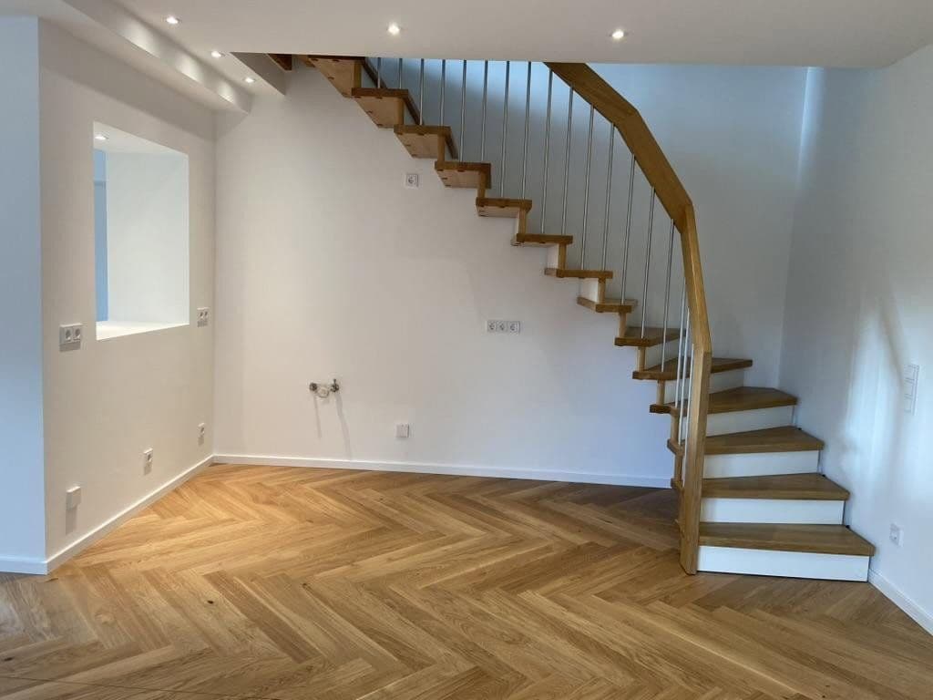 Prenájom domu 100 m², pozemek 170 m², Düsseldorf, Severné Porýnie - Westfálsko Prenájom domu 100 m², pozemek 170 m², Düsseldorf, Severné Porýnie - Westfálsko