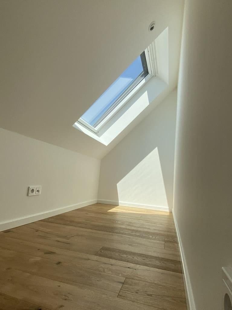 Prenájom domu 100 m², pozemek 170 m², Düsseldorf, Severné Porýnie - Westfálsko Prenájom domu 100 m², pozemek 170 m², Düsseldorf, Severné Porýnie - Westfálsko