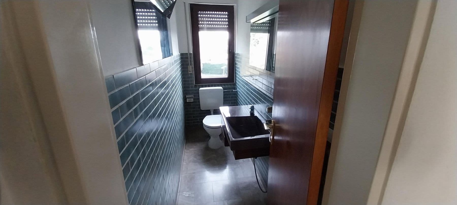 Prenájom bytu 3-izbový 100 m², Leverkusen, Severné Porýnie - Westfálsko Prenájom bytu 3-izbový 100 m², Leverkusen, Severné Porýnie - Westfálsko