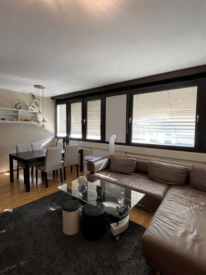 Prenájom bytu 3-izbový 60 m², Linz, Horné Rakúsko Prenájom bytu 3-izbový 60 m², Linz, Horné Rakúsko