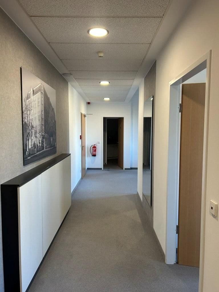 Prenájom kancelárie 106 m², Emser Platz 2, Berlin, Berlín Prenájom kancelárie 106 m², Emser Platz 2, Berlin, Berlín