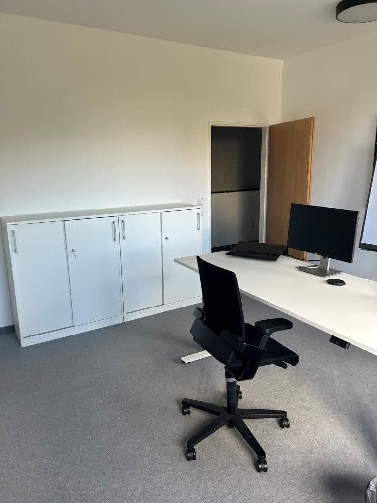 Prenájom kancelárie 106 m², Emser Platz 2, Berlin, Berlín Prenájom kancelárie 106 m², Emser Platz 2, Berlin, Berlín