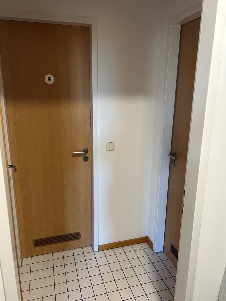 Prenájom kancelárie 106 m², Emser Platz 2, Berlin, Berlín Prenájom kancelárie 106 m², Emser Platz 2, Berlin, Berlín