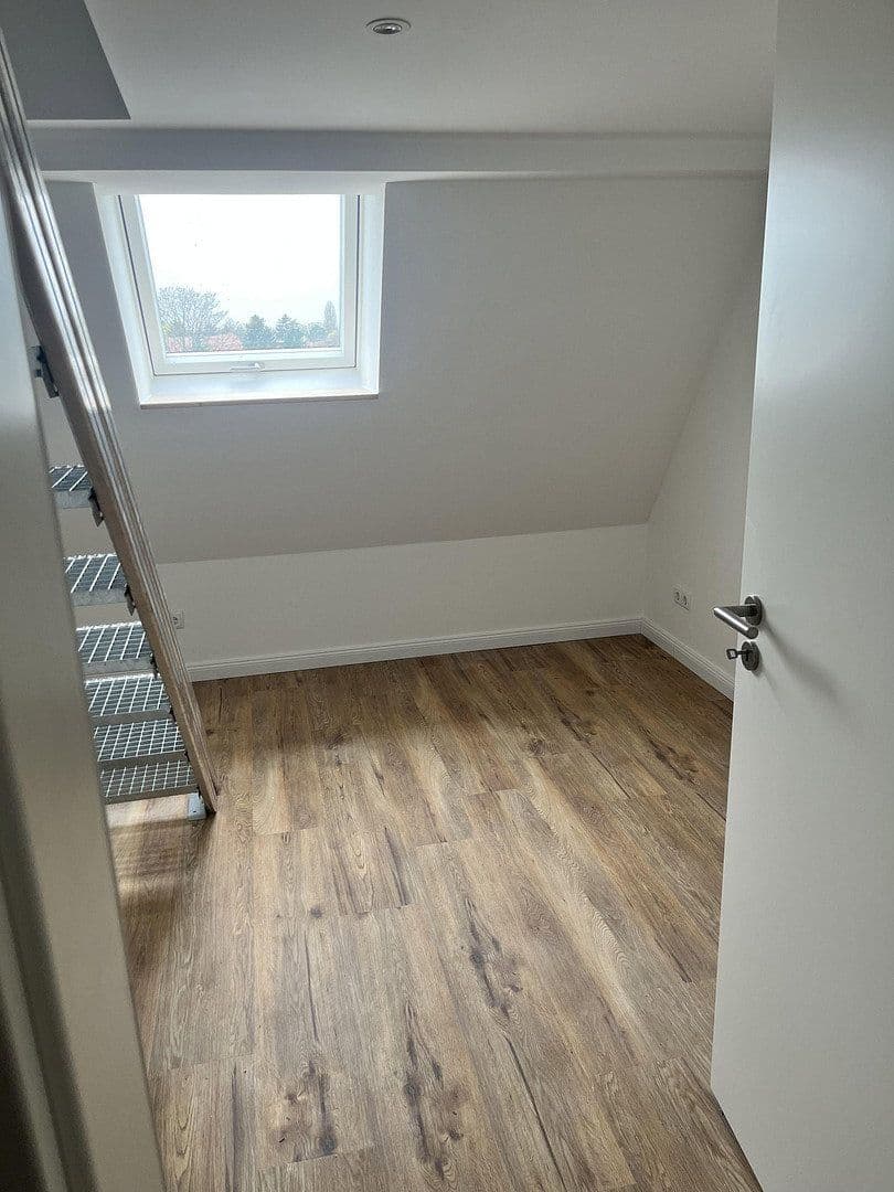 Prenájom bytu 2-izbový 48 m², Dietzgenstraße 93, Berlin, Berlín Prenájom bytu 2-izbový 48 m², Dietzgenstraße 93, Berlin, Berlín