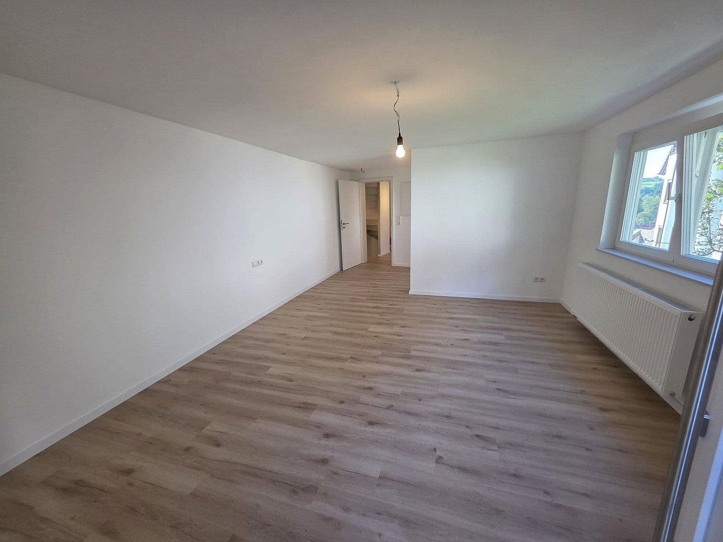 Predaj domu 135 m², pozemek 305 m², Böllatstrasse 14, Nürtingen, Bádensko-Wurttembersko Predaj domu 135 m², pozemek 305 m², Böllatstrasse 14, Nürtingen, Bádensko-Wurttembersko