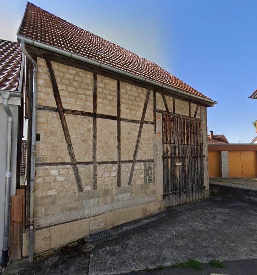 Predaj domu 135 m², pozemek 305 m², Böllatstrasse 14, Nürtingen, Bádensko-Wurttembersko Predaj domu 135 m², pozemek 305 m², Böllatstrasse 14, Nürtingen, Bádensko-Wurttembersko
