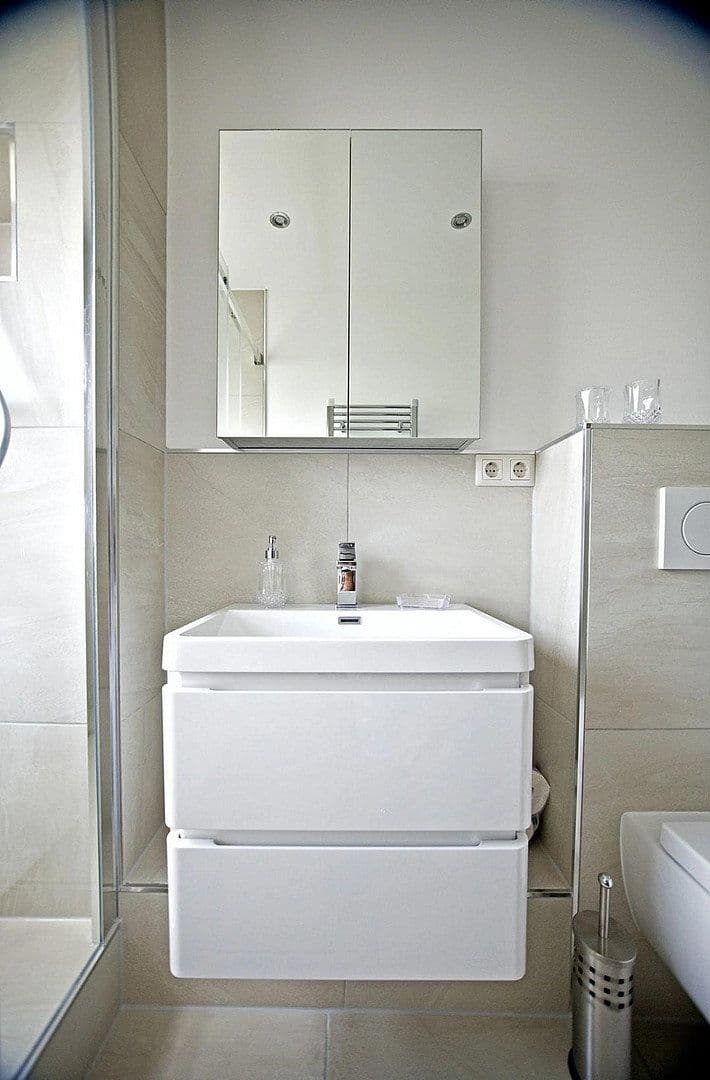 Prenájom bytu 2-izbový 58 m², Frankfurt am Main, Hesensko Prenájom bytu 2-izbový 58 m², Frankfurt am Main, Hesensko