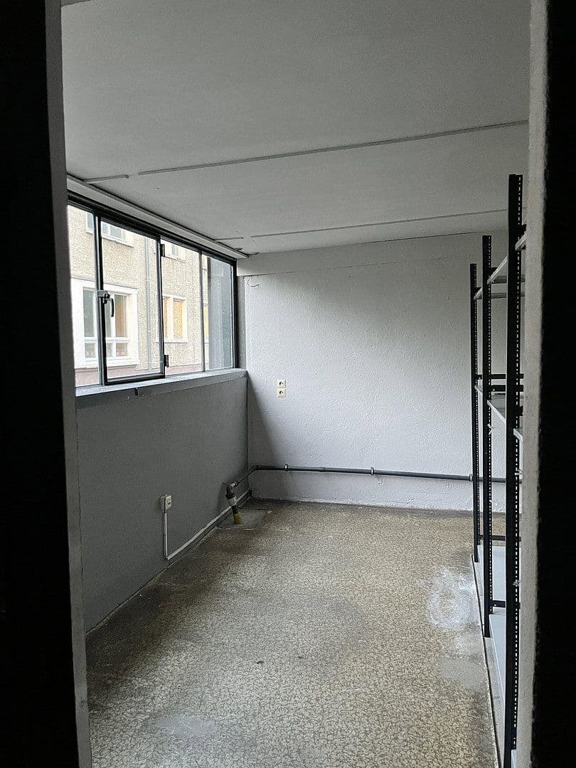 Prenájom nebytového priestoru 1.400 m², Niesky, Sasko Prenájom nebytového priestoru 1.400 m², Niesky, Sasko