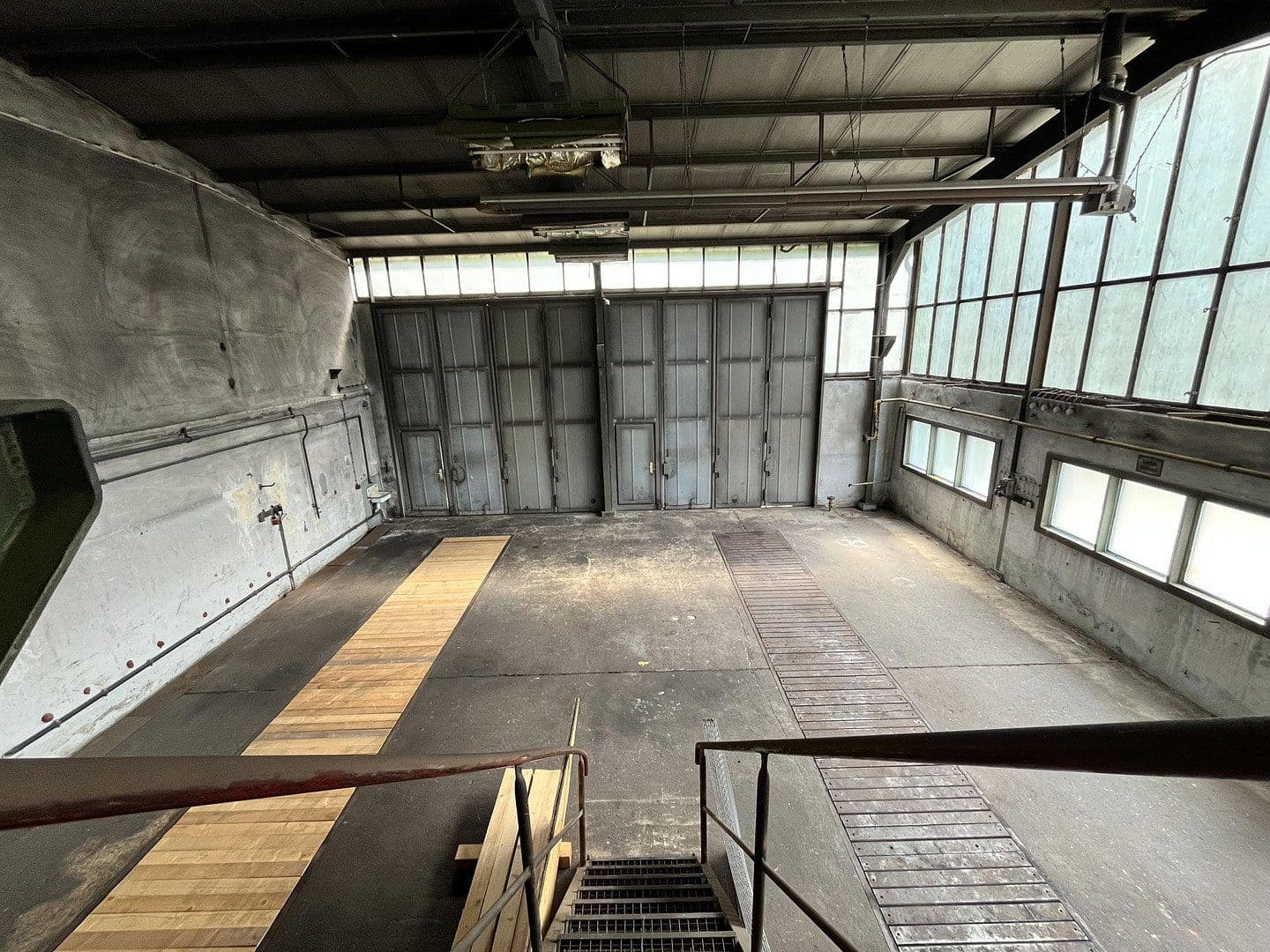 Prenájom nebytového priestoru 1.400 m², Niesky, Sasko Prenájom nebytového priestoru 1.400 m², Niesky, Sasko